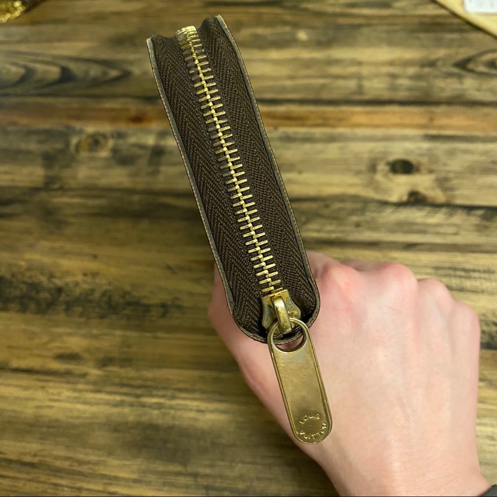 Louis Vuitton Zippy Wallet - Picture 5 of 8